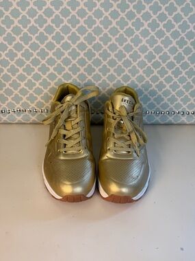Skechers Metallic Gold Lace-Up Sneakers size 8